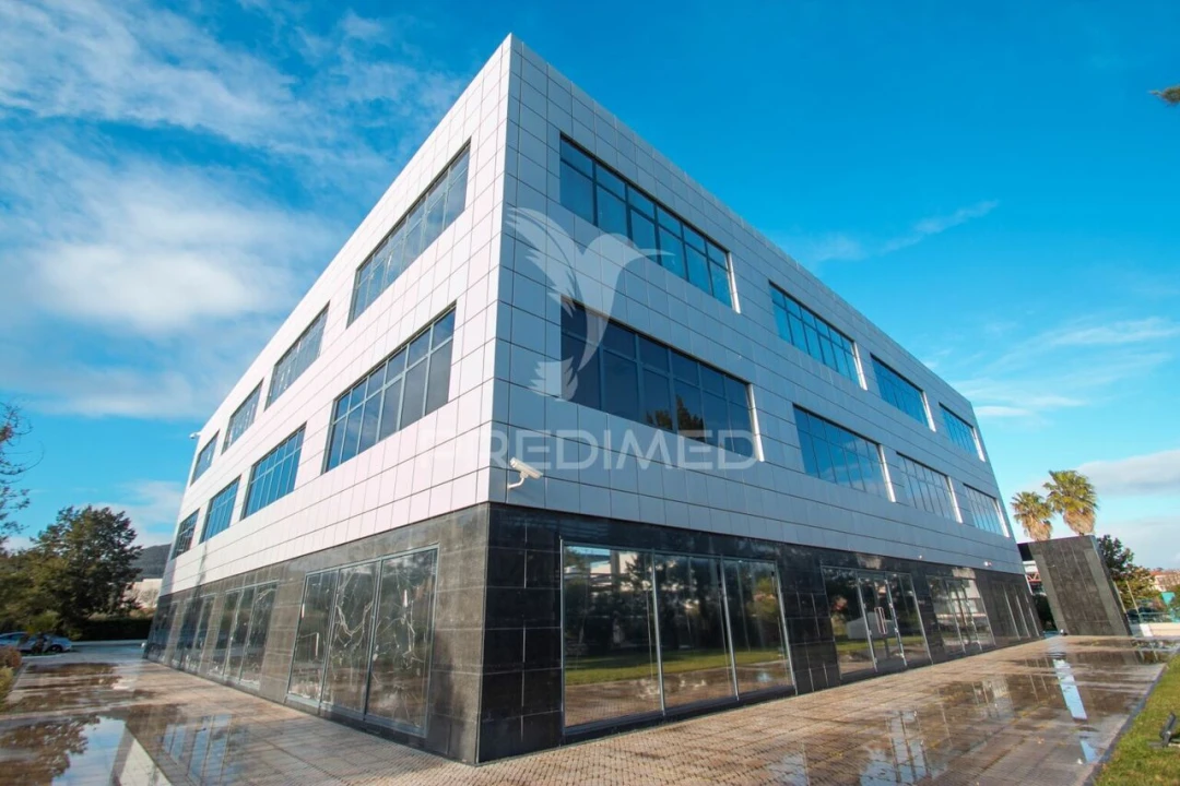 Escritório para Arrendamento em Santa Maria e São Miguel, São Martinho, São Pedro Penaferrim Foto 1