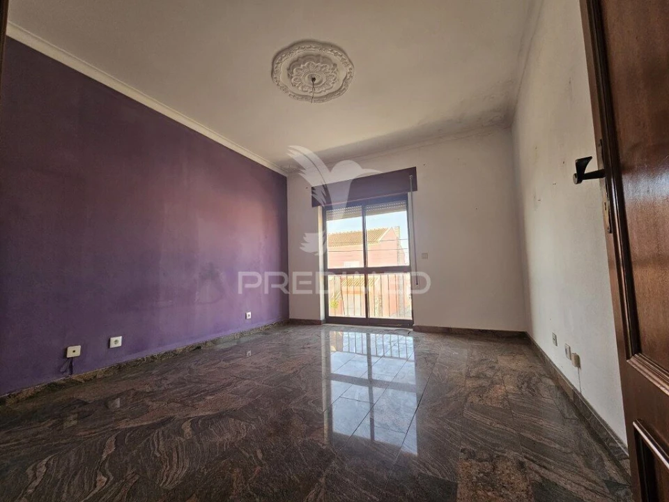 Apartamento T4 para Venda em Gaio-Rosário e Sarilhos Pequenos Foto 17