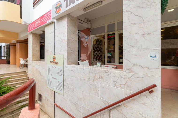 Loja para Venda em Almada, Cova da Piedade, Pragal e Cacilhas Foto 16