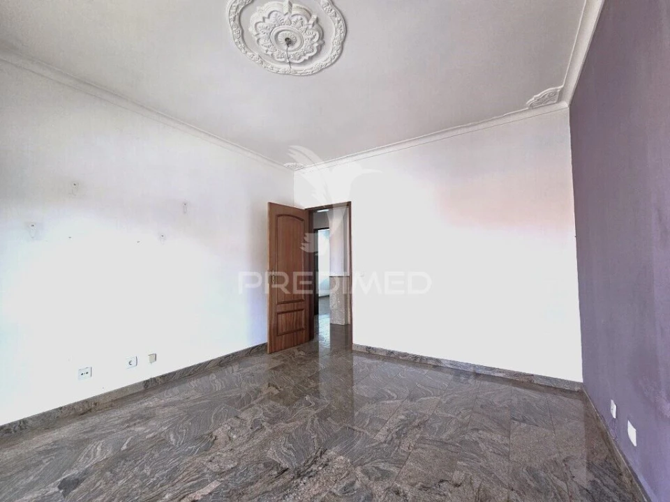 Apartamento T3 para Venda em Gaio-Rosário e Sarilhos Pequenos Foto 17