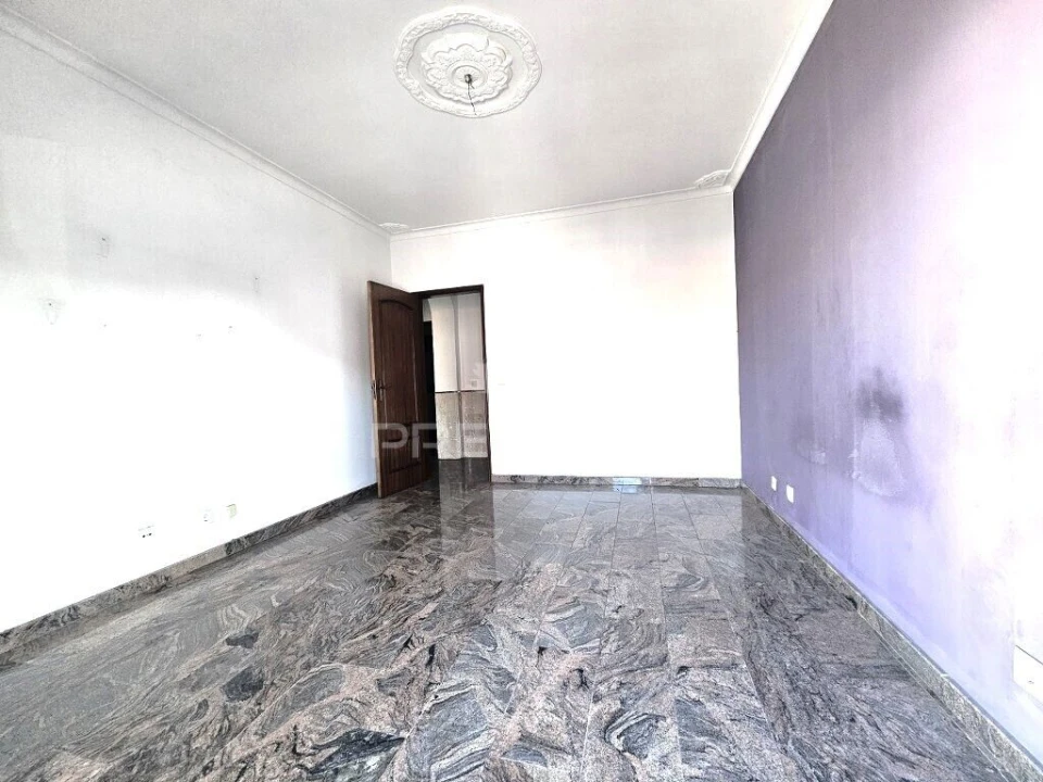 Apartamento T3 para Venda em Gaio-Rosário e Sarilhos Pequenos Foto 8