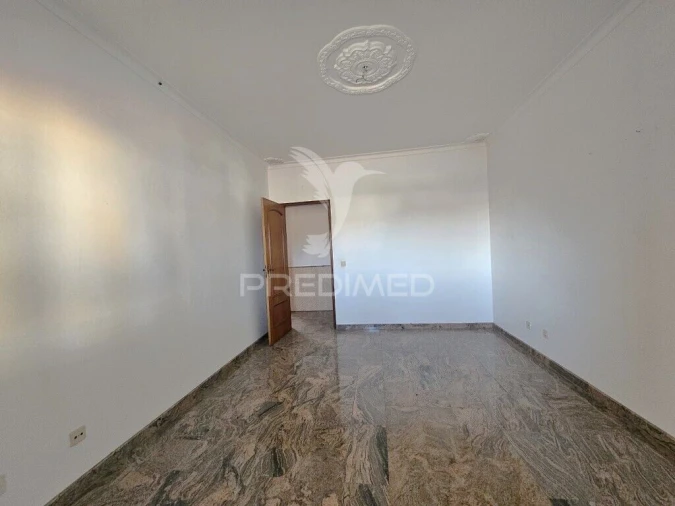 Apartamento T3 para Venda em Gaio-Rosário e Sarilhos Pequenos Foto 10