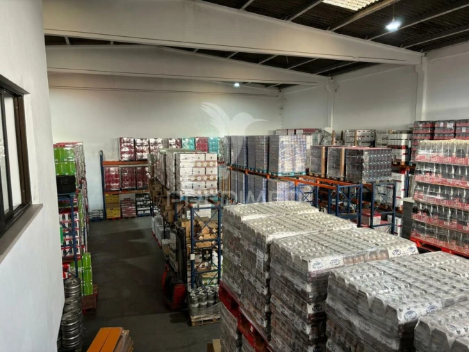 Armazém para Venda em Santa Maria e São Miguel, São Martinho, São Pedro Penaferrim Foto 4