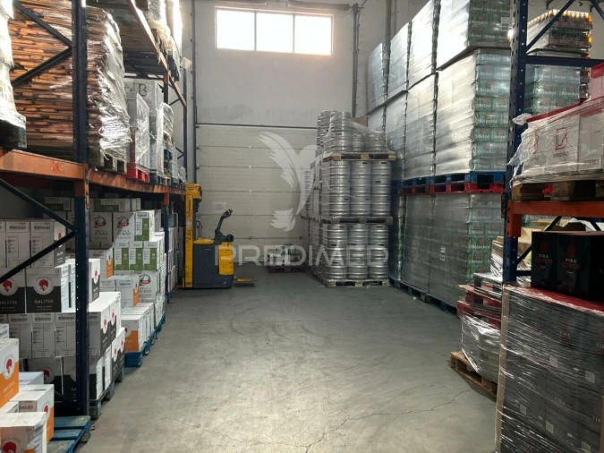 Armazém para Venda em Santa Maria e São Miguel, São Martinho, São Pedro Penaferrim Foto 6