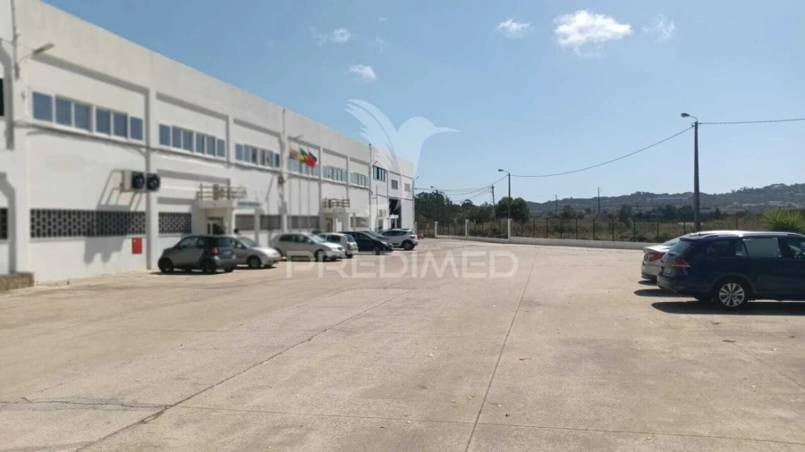 Armazém para Venda em Santa Maria e São Miguel, São Martinho, São Pedro Penaferrim Foto 12