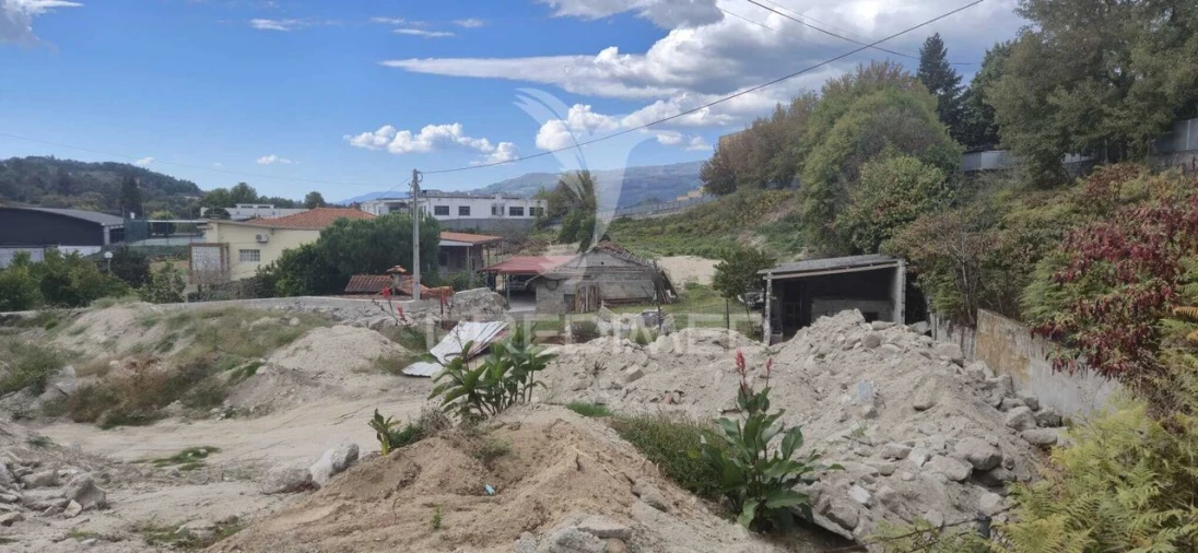 Terreno para Venda em Ponte da Barca, V.N. Muía, Paço Vedro Magalhães Foto 4