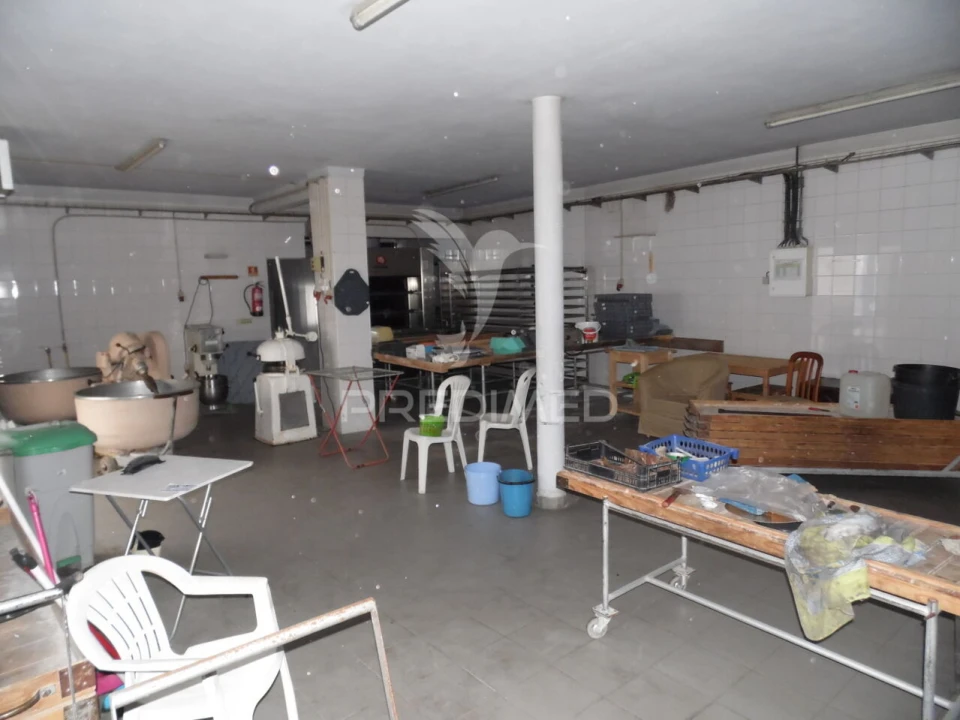 Loja para Venda em São Sebastião da Giesteira e Nossa Senhora da Boa Fé Foto 12