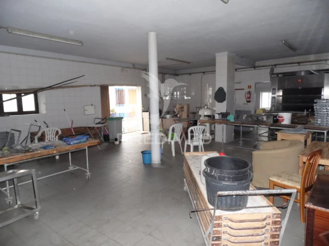 Loja para Venda em São Sebastião da Giesteira e Nossa Senhora da Boa Fé Foto 11