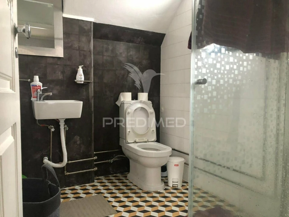 Moradia T3 para Venda em Angra (Nossa Senhora da Conceição) Foto 2