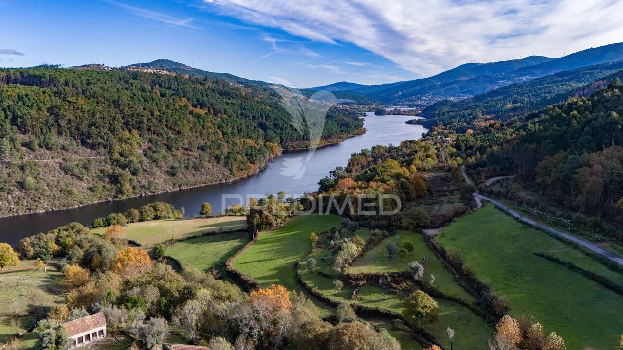 Moradia T1 para Venda em Salvador e Santo Aleixo de Além-Tâmega Foto 4