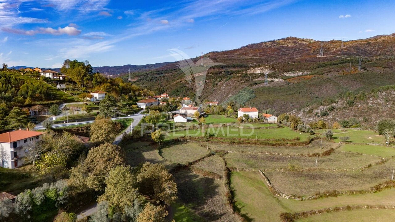 Moradia T1 para Venda em Salvador e Santo Aleixo de Além-Tâmega Foto 13