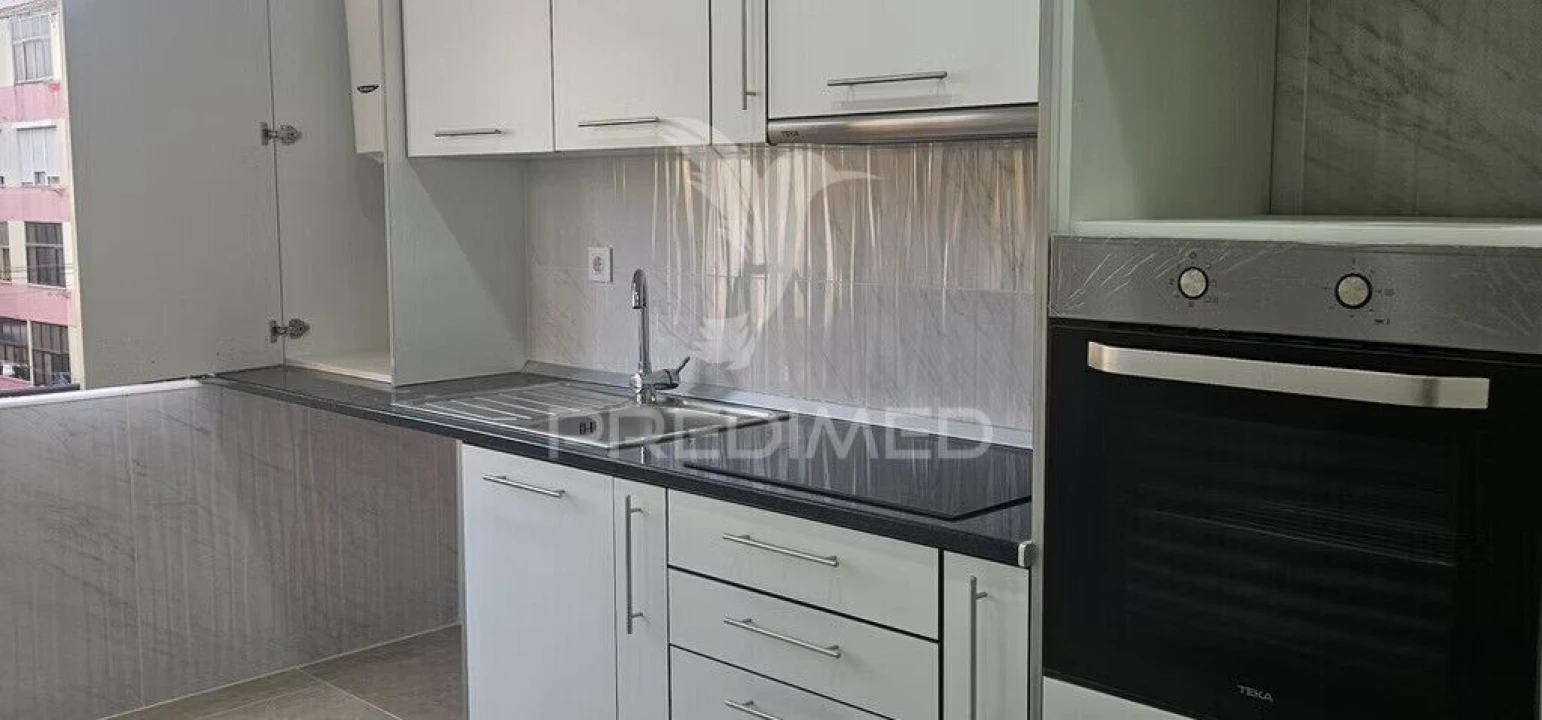 Apartamento T1 para Venda em Baixa da Banheira e Vale da Amoreira Foto 6