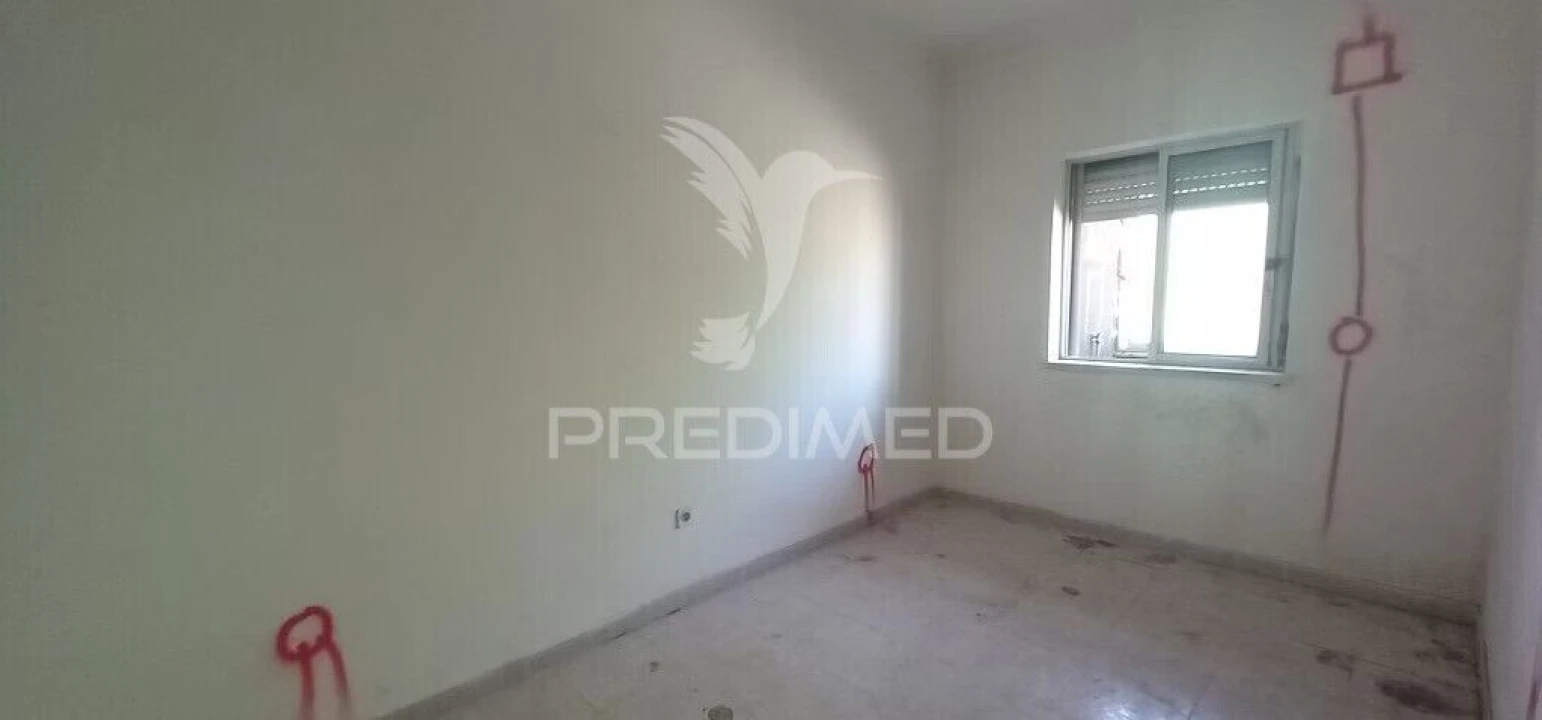 Apartamento T1 para Venda em Baixa da Banheira e Vale da Amoreira Foto 3