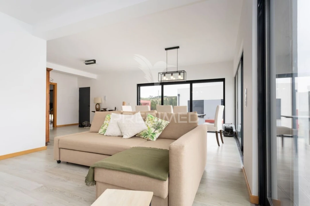 Moradia T3 para Venda em São João das Lampas e Terrugem Foto 4