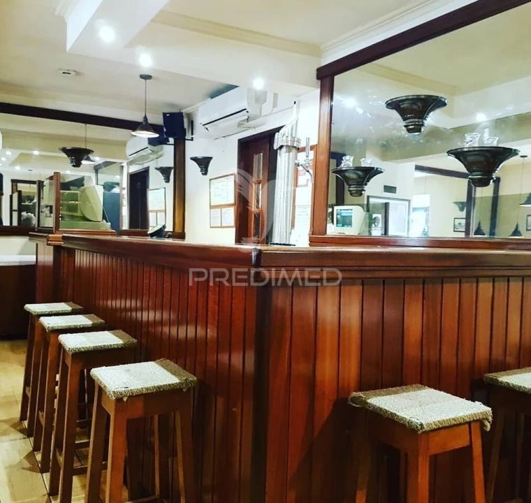 Loja para Venda em Santiago do Cacém, Santa Cruz e São Bartolomeu da Serra Foto 1