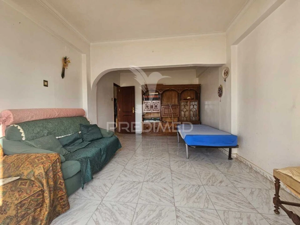 Apartamento T2 para Venda em Agualva e Mira-Sintra Foto 12