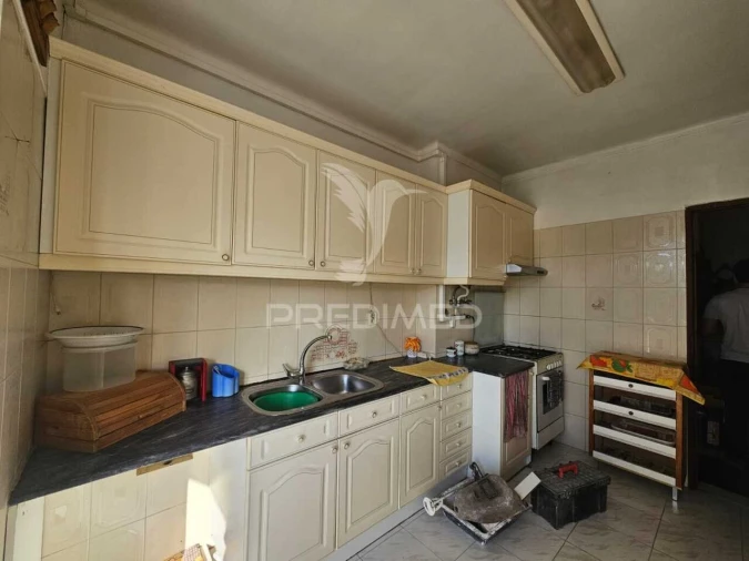 Apartamento T2 para Venda em Agualva e Mira-Sintra Foto 7