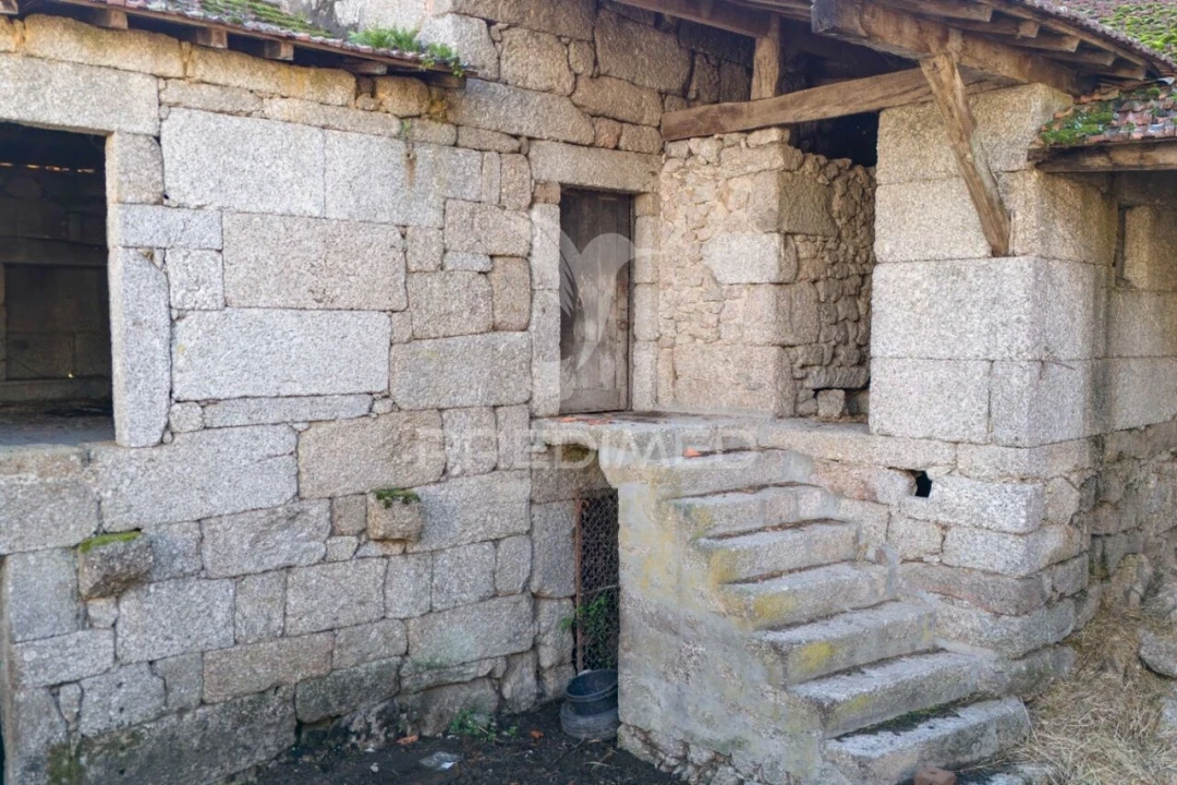 Moradia T4 para Venda em Chamoim e Vilar Foto 3