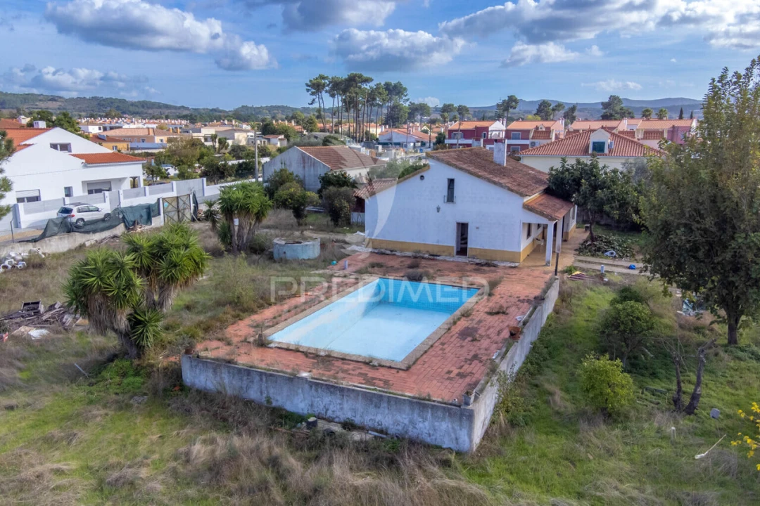 Moradia T2 para Venda em Azeitão (São Lourenço e São Simão) Foto 1