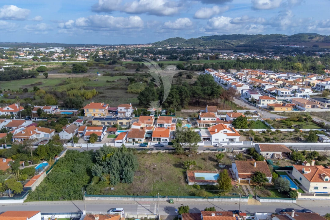 Moradia T2 para Venda em Azeitão (São Lourenço e São Simão) Foto 12