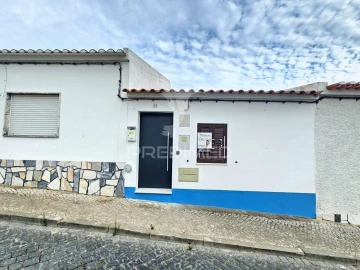 Moradia T2 para Venda em Castro Verde e Casével
