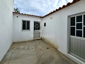 Moradia T2 para Venda em Castro Verde e Casével