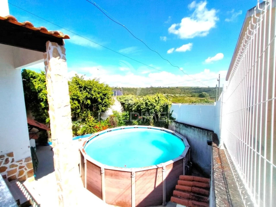 Moradia T3 para Venda em Azoia de Cima e Tremês Foto 1