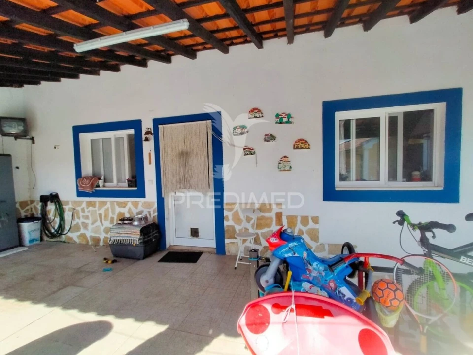 Moradia T3 para Venda em Azoia de Cima e Tremês Foto 4