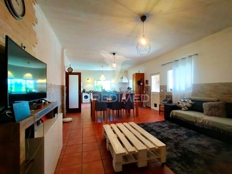 Moradia T3 para Venda em Azoia de Cima e Tremês Foto 10