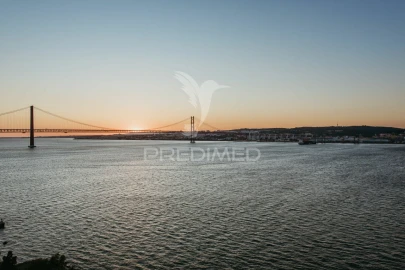 Moradia T5 para Venda em Areeiro
