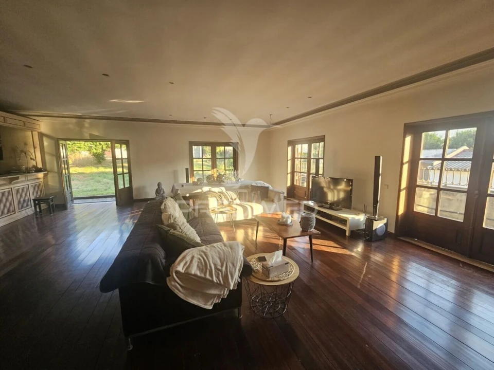 Moradia T5 para Venda em Santo Tirso, Couto (Santa Cristina e São Miguel) e Burgães Foto 4