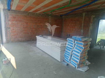 Moradia T3 para Venda em Areias, Sequeirô, Lama e Palmeira