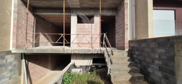 Moradia T3 para Venda em Nogueira, Fraião e Lamaçães
