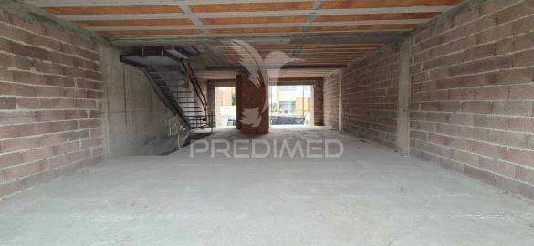 Moradia T3 para Venda em Nogueira, Fraião e Lamaçães