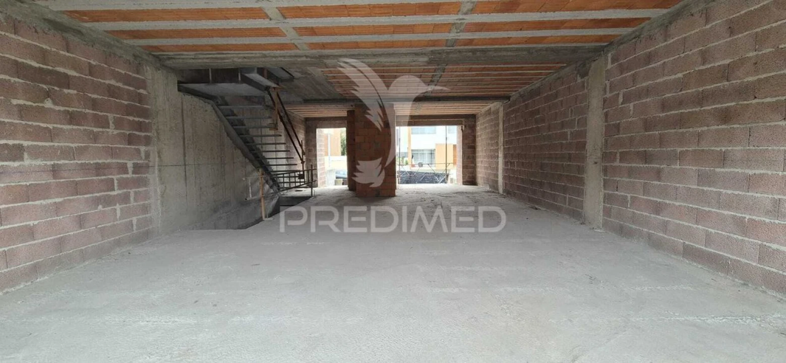 Moradia T3 para Venda em Nogueira, Fraião e Lamaçães Foto 5