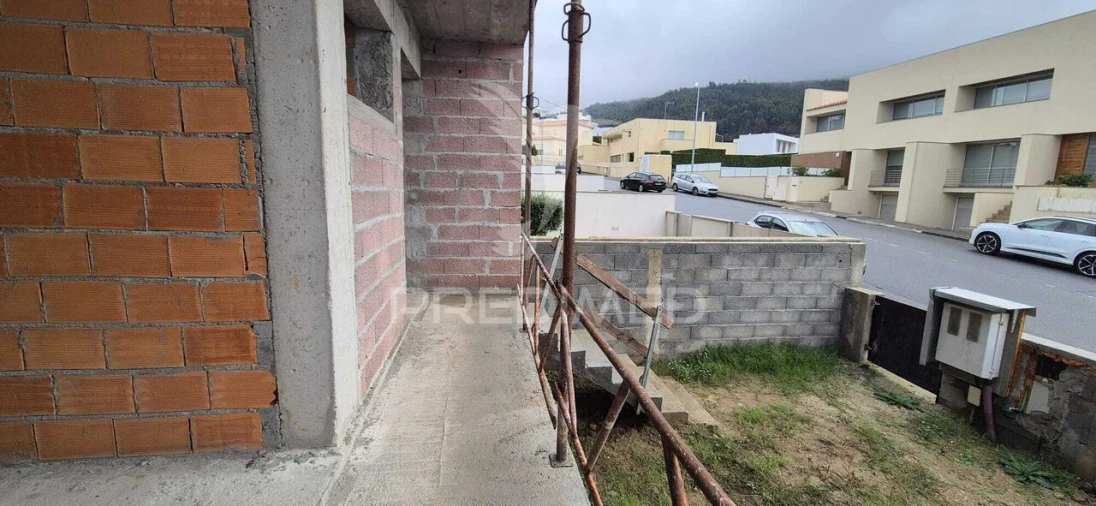 Moradia T3 para Venda em Nogueira, Fraião e Lamaçães Foto 35