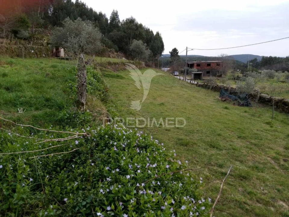 Moradia T4 para Venda em São João do Monte e Mosteirinho Foto 21