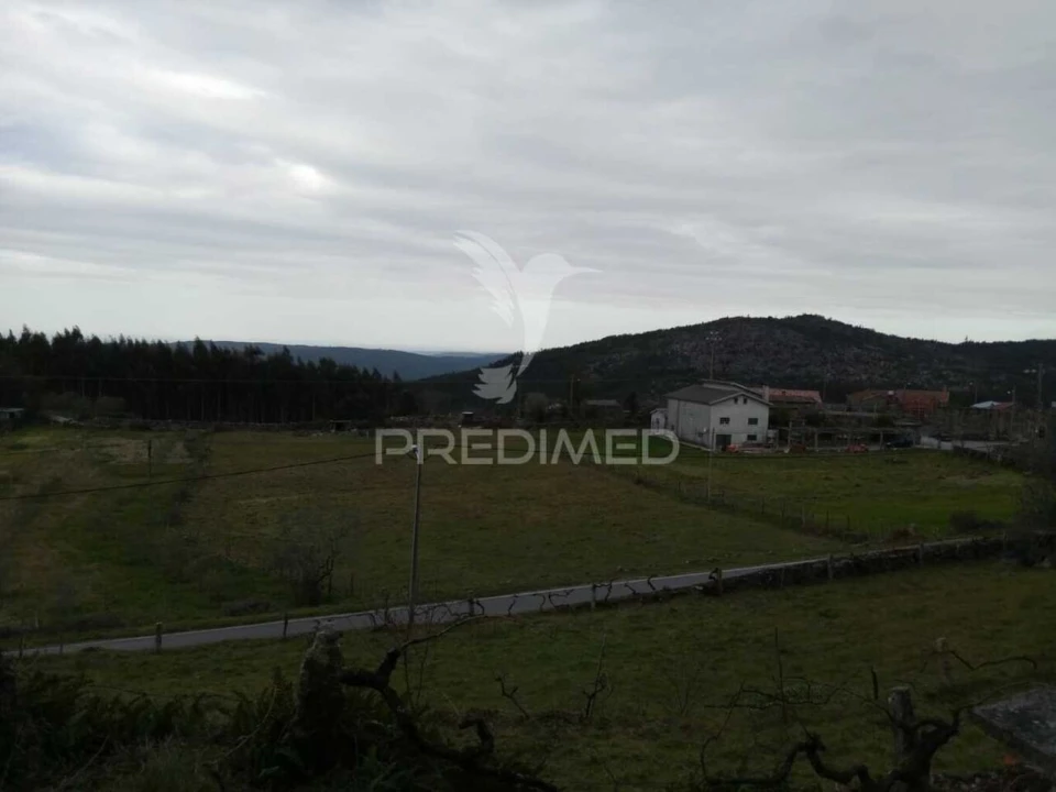 Moradia T4 para Venda em São João do Monte e Mosteirinho Foto 22