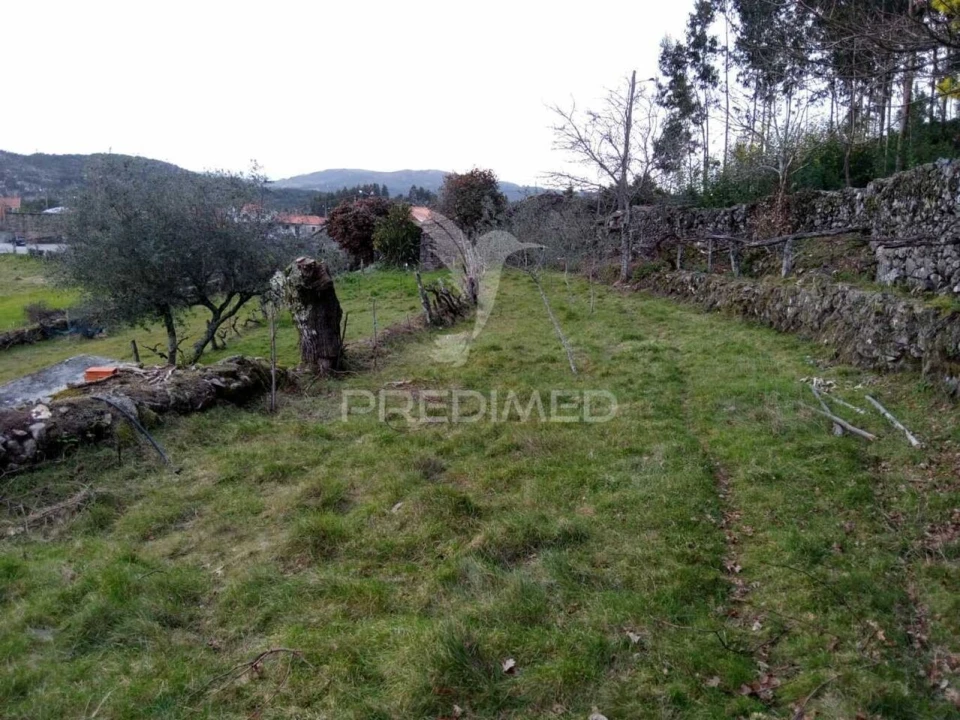 Moradia T4 para Venda em São João do Monte e Mosteirinho Foto 18