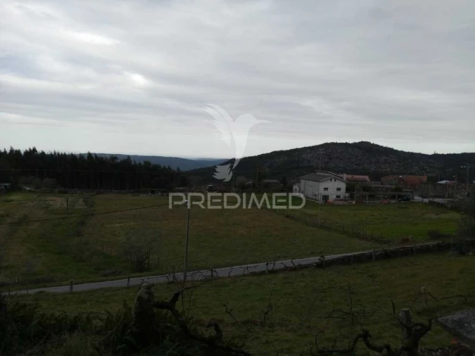 Moradia T4 para Venda em São João do Monte e Mosteirinho Foto 22