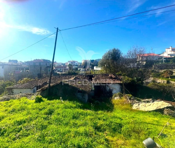 Moradia T5 para Venda em Sande Vila Nova e Sande São Clemente Foto 1