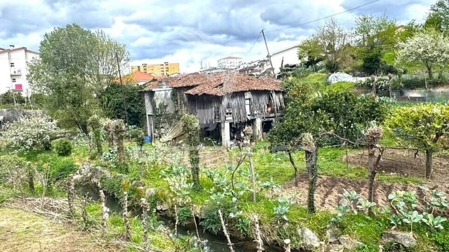 Moradia T5 para Venda em Sande Vila Nova e Sande São Clemente