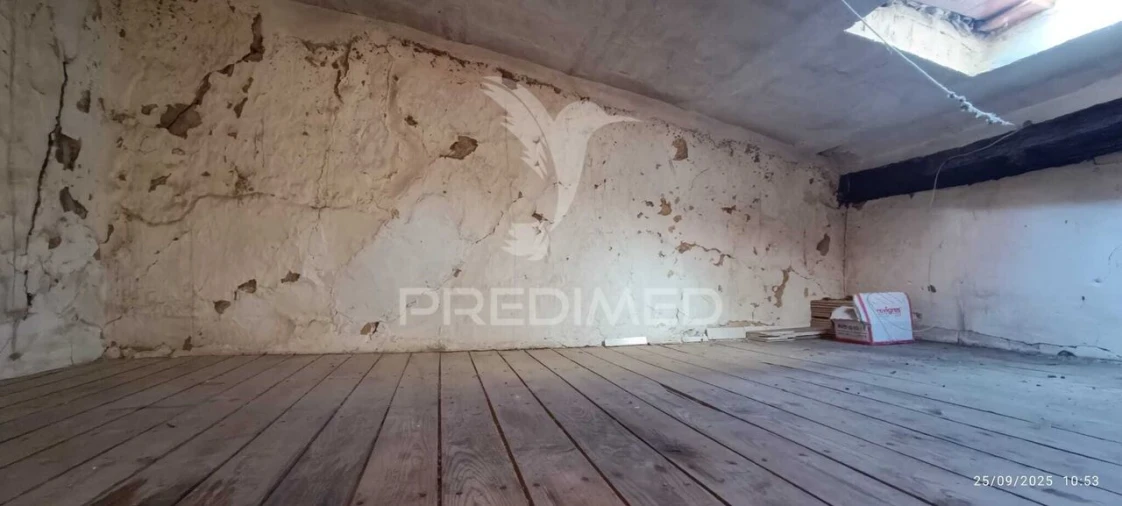 Moradia T1 para Venda em Espírito Santo, Nossa Senhora da Graça e São Simão Foto 5