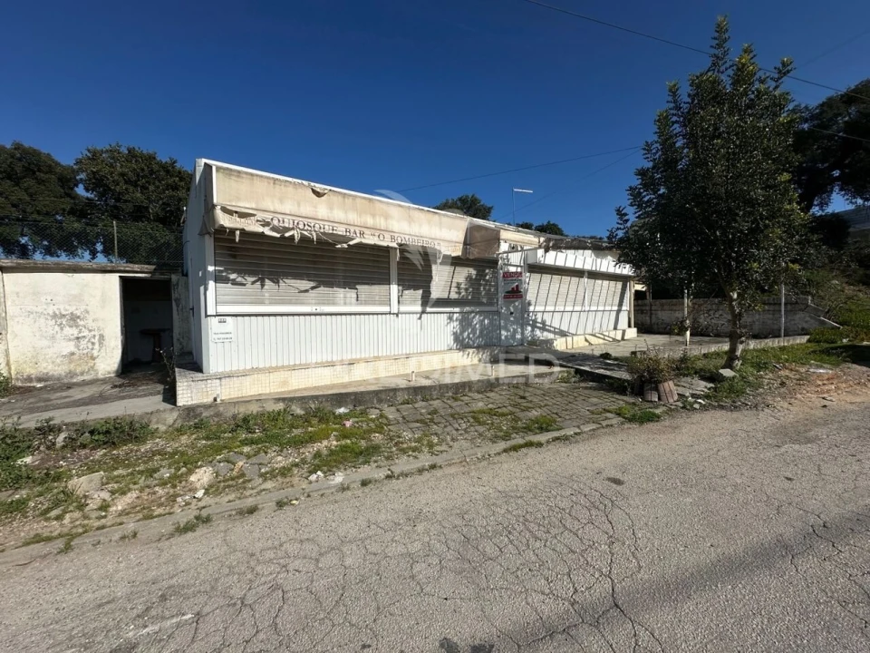 Loja para Venda em Romeira e Várzea Foto 3