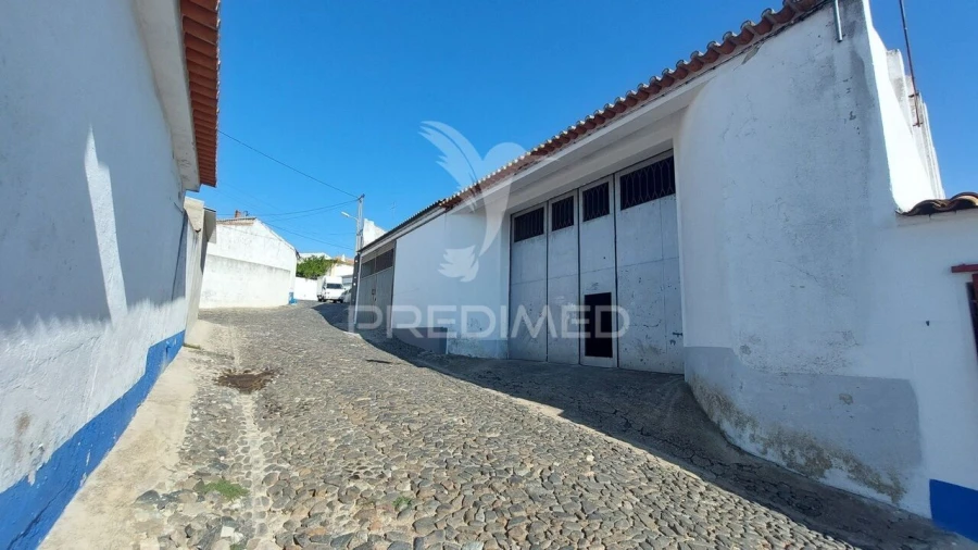 Armazém para Venda em Santa Vitória e Mombeja Foto 3