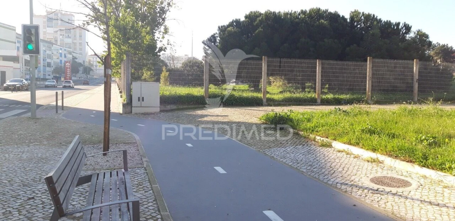 Terreno para Venda em Baixa da Banheira e Vale da Amoreira Foto 8