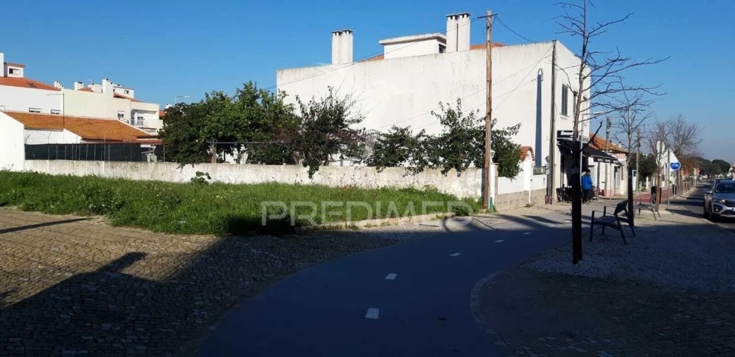 Terreno para Venda em Baixa da Banheira e Vale da Amoreira Foto 9