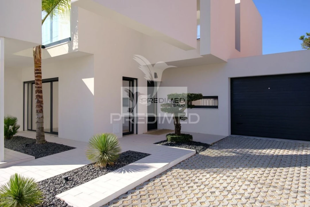 Moradia T4 para Venda em Charneca de Caparica e Sobreda Foto 2