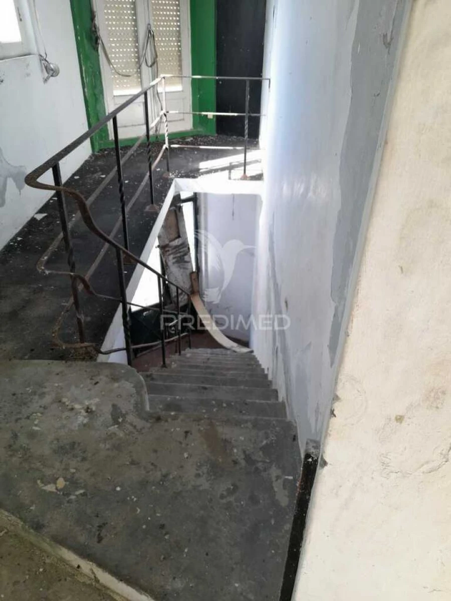 Moradia T7 para Venda em Angra (São Pedro) Foto 23