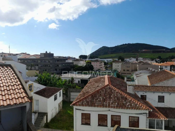 Moradia T7 para Venda em Angra (São Pedro) Foto 2